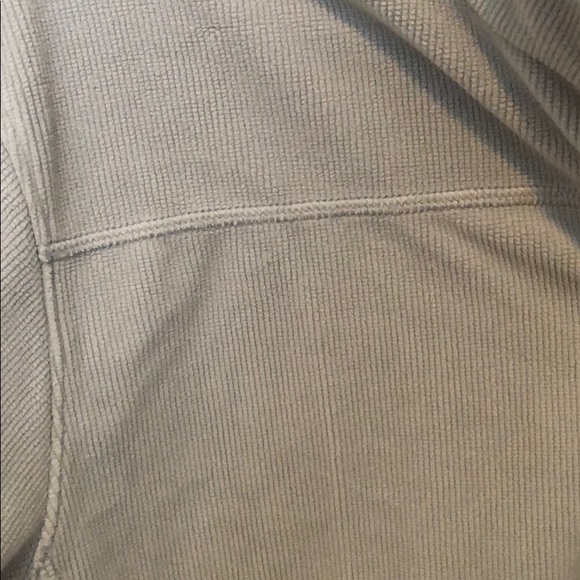 Mountain Hardware Fleece - Picture 3 of 3